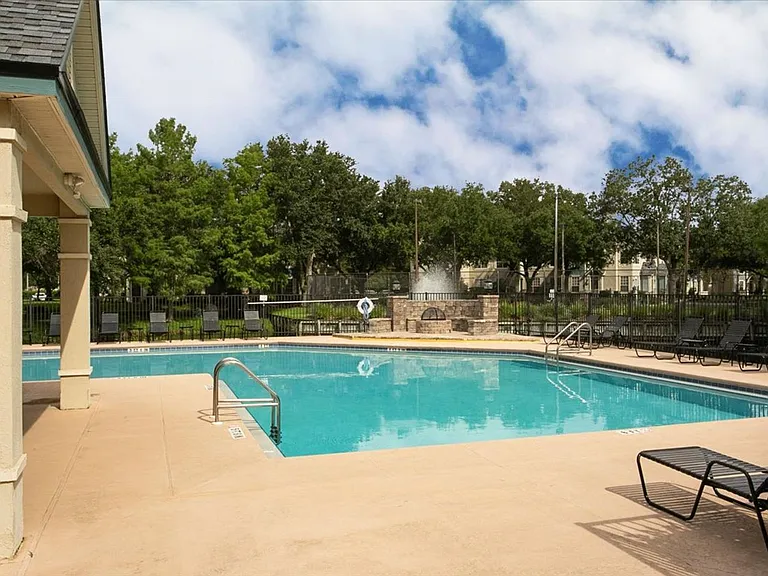 13703 Richmond Park Dr N #1706 — Photo 18