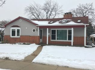 5451 Lincoln Ave, Skokie, IL