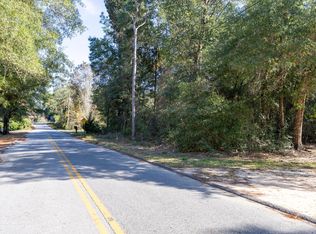 4 German Club Rd, Defuniak Springs, FL 32433