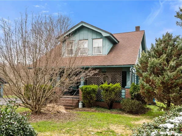 4424 Oakdale Rd, Butler, PA 16001