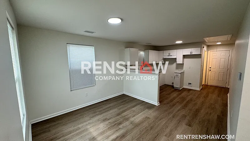 3 bed, 1.0 bath, 828 sqft, $925 — Photo 3