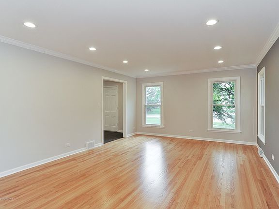 4th image of 4054 Bordeaux Dr