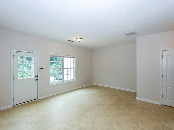 7705 Commerce Ct #1, Riverdale, GA 30296