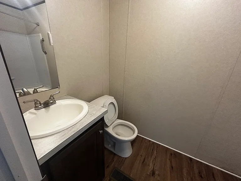 200 Ruby St — Photo 6
