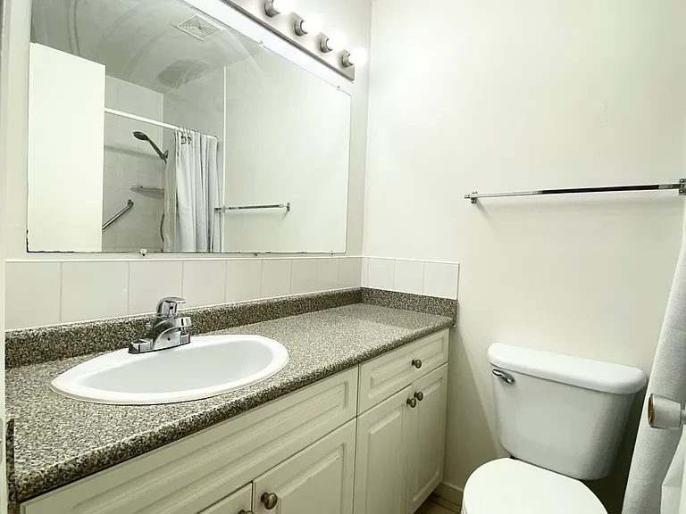 15158 Royal Ave #302 — Photo 3