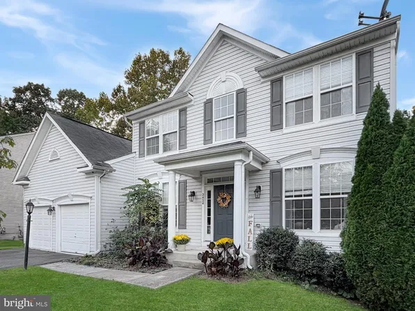 2424 Neabsco Creek Ct, Woodbridge, VA 22191