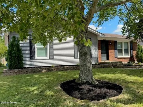 8413 Cloverport Dr, Louisville, KY 40228