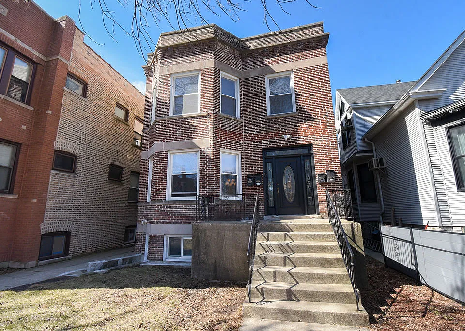4034 N. Monticello Building