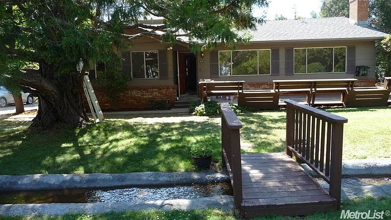 1st image of 360 Crestview Way