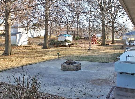 5th image of 4303 Carlisle Ave