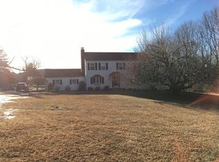 19 Mount Lebanon Rd, Port Murray, NJ 07865