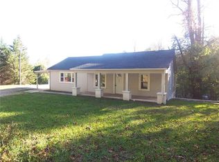 435 Abington Rd, Lenoir, NC 28645