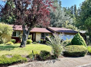 1885 Happy Ln, Eugene, OR 97401