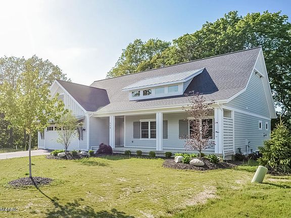3rd image of 558 Artisan Row Ct