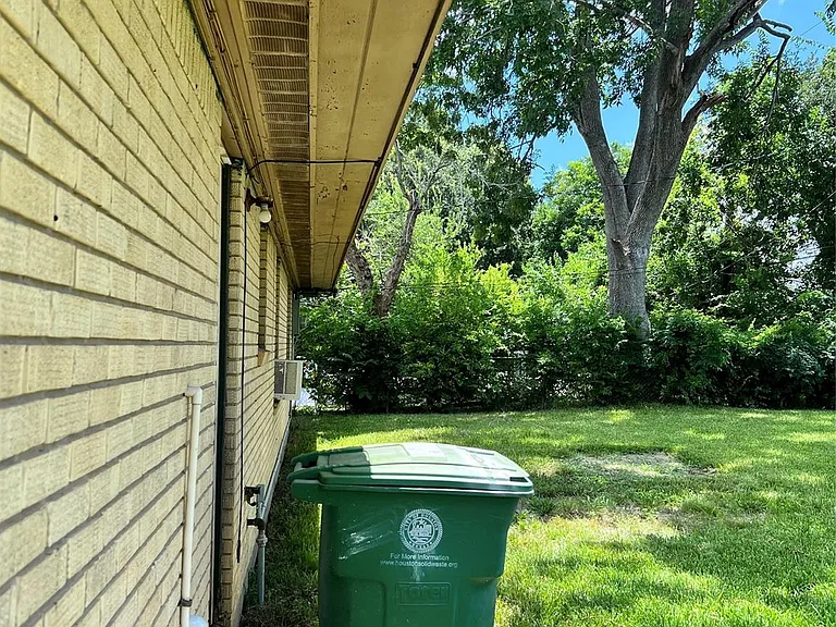 4122 Madden Ln — Photo 15