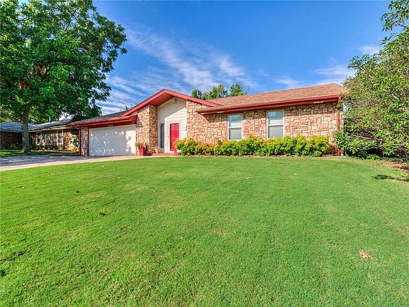 3rd image of 209 N Willowood Dr