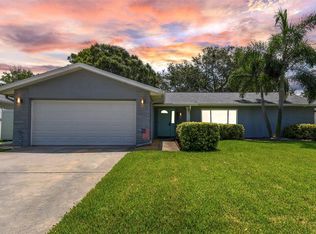 8949 124th St, Seminole, FL 33772
