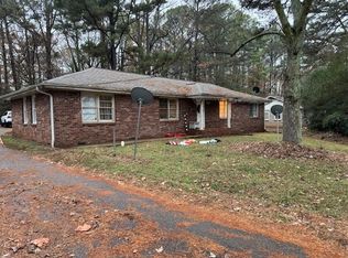 3956 Burns Rd NW, Lilburn, GA 30047