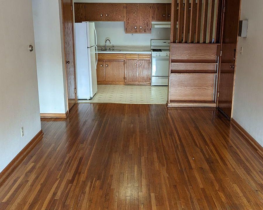 2nd image of 1146 Arcade St Unit 2