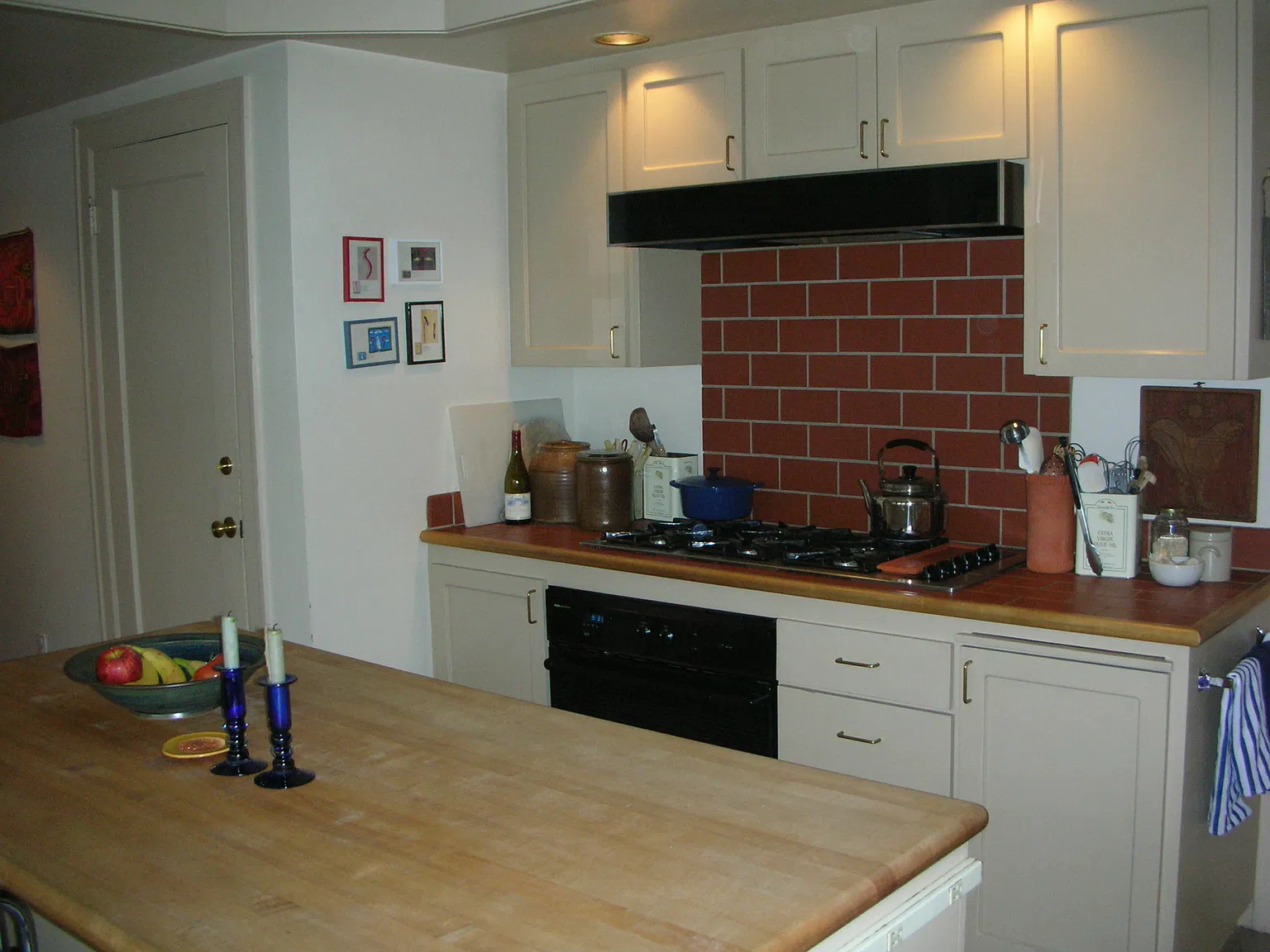1 bed, 1.5 bath, 2385 sqft, $1,090 — Photo 4