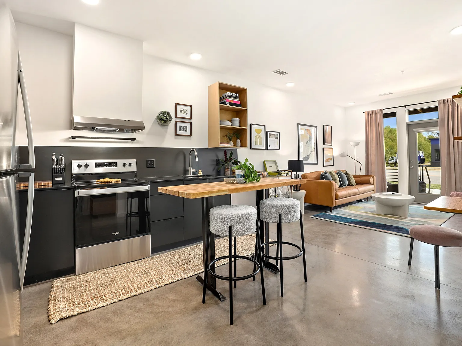 South Yard Lofts — Photo 4