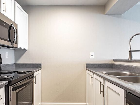 3rd image of 13739 Linden Ave N APT 204