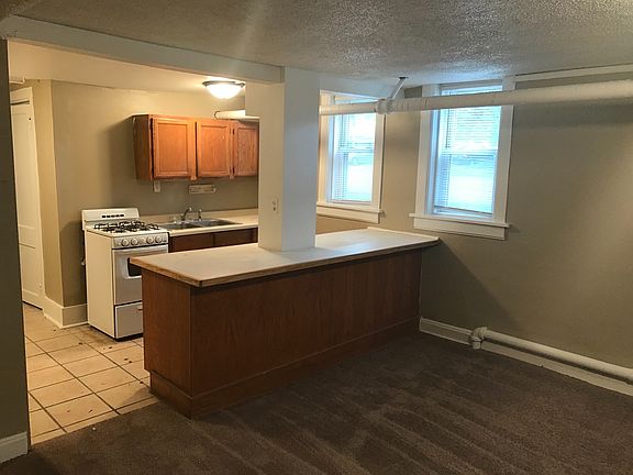 4th image of 535 Asbury St APT 1