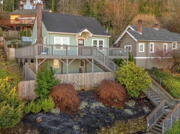 9919 NW Hoge Ave, Portland, OR 97231