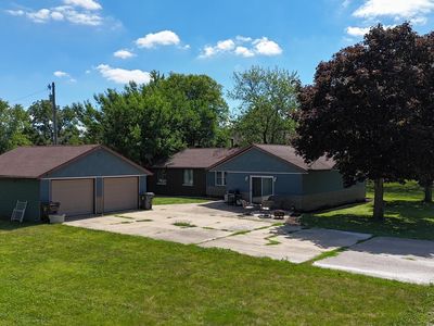 902 E 9th St, Fowler, IN, 47944