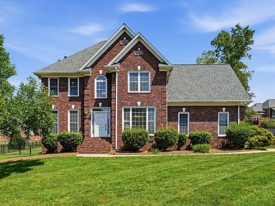 182 E Tattersall Dr