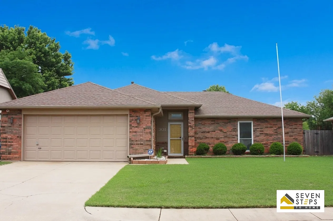 301 S Abbey Ln — Photo 1