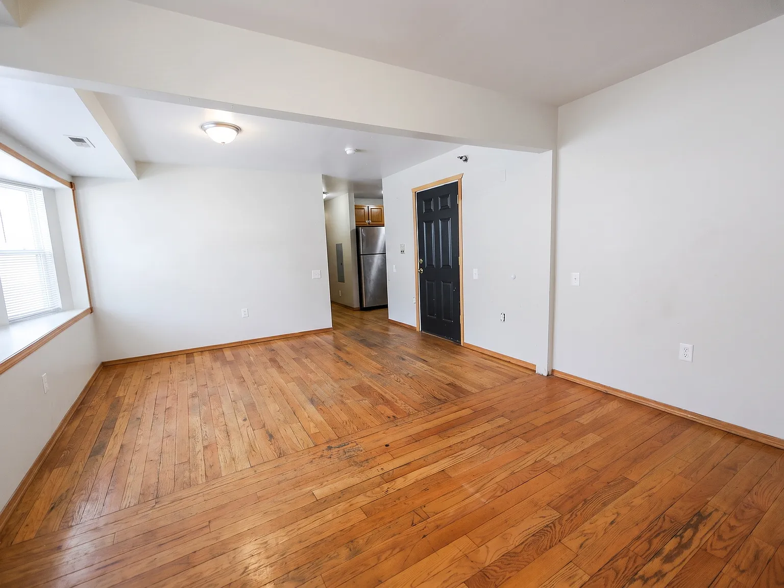520 W Mifflin St — Photo 4