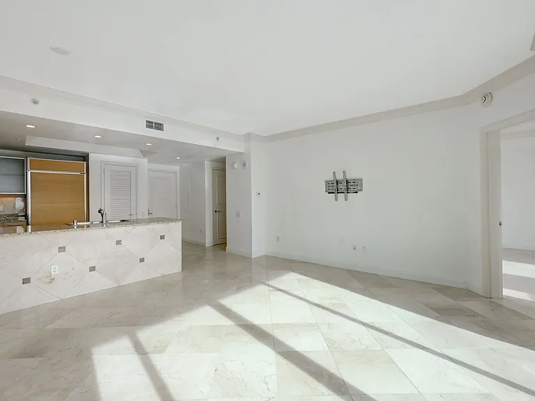 322 Karen Ave #804 — Photo 10