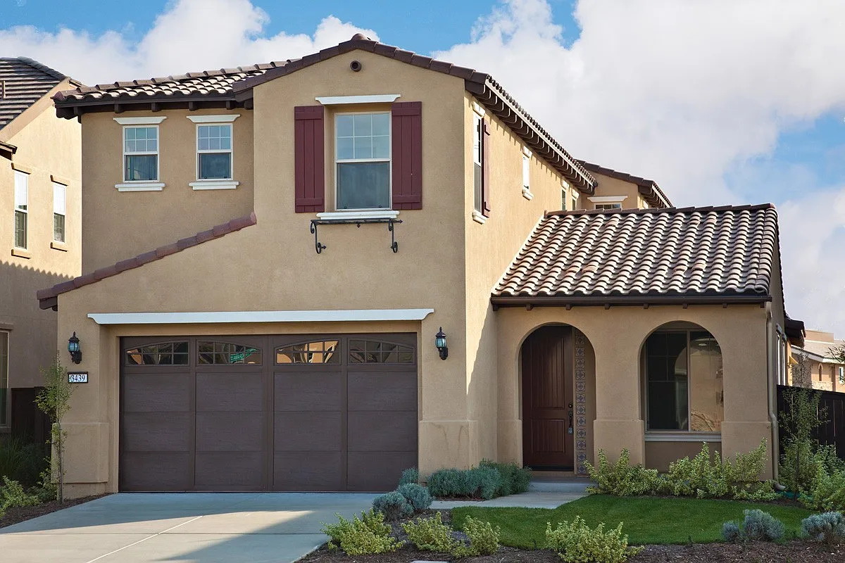 Highly sought after 4 Bedroom 3 Bath Luxurious Home in the La Costa Ridge Area, close to schools ... — Photo 1