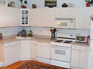 2751 W Giddings St APT 2W, Chicago, IL 60625