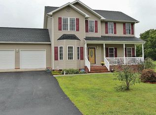 131 Regent St, Fincastle, VA 24090