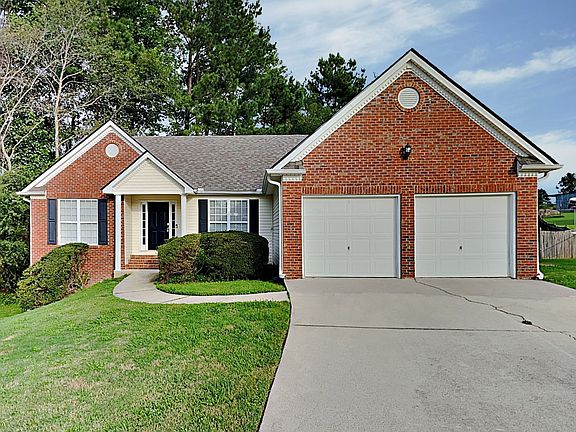 2nd image of 104 Mattie Ln