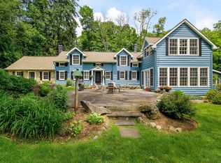 22 Sky Meadow Rd, Suffern, NY 10901