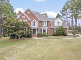 160 Hidden Lake Dr, Fayetteville, GA 30215