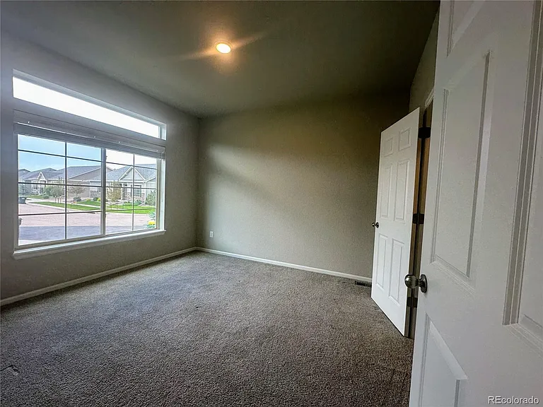 6652 Golden Briar Ln — Photo 29