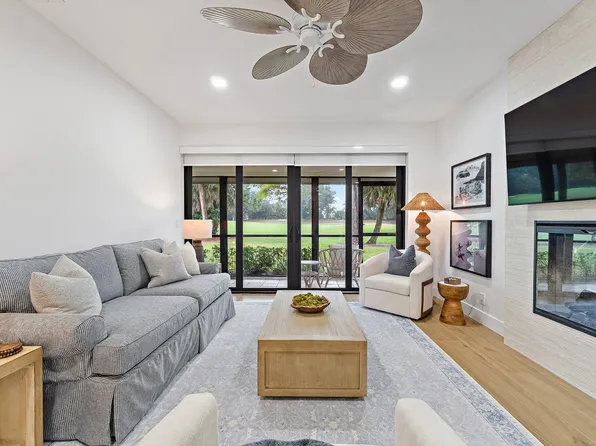 150 Old Meadow Way, Palm Beach Gardens, FL 33418