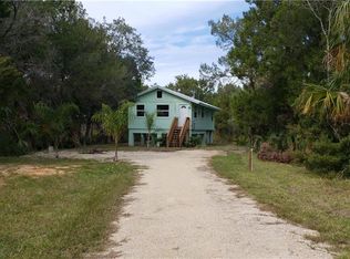 10697 W Halls River Rd, Homosassa, FL 34448