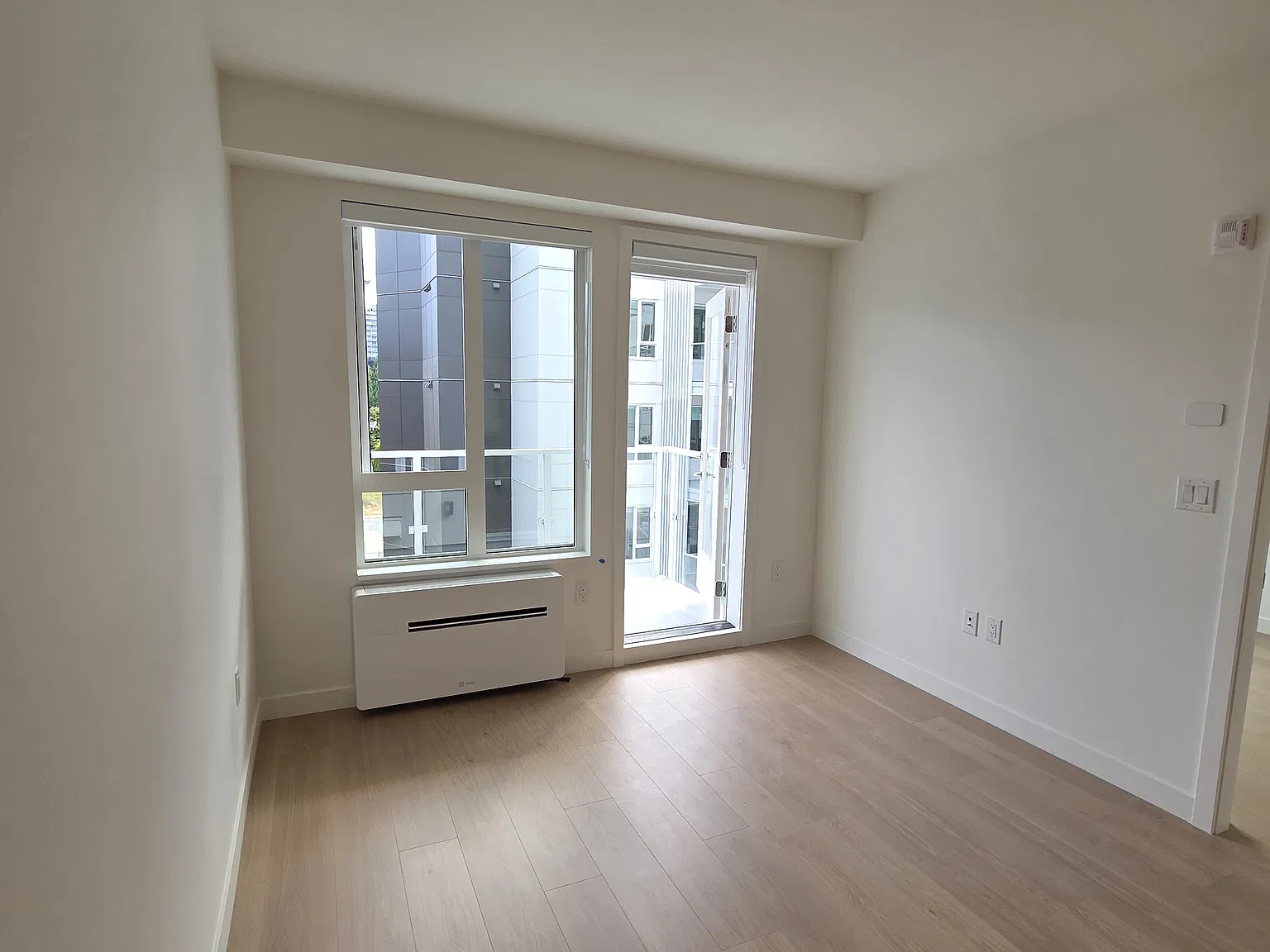1 bed, 580 sqft, $2,200 — Photo 2