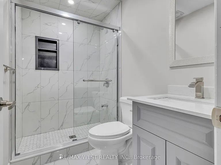 65 Port Royal Ave #LOWER — Photo 10