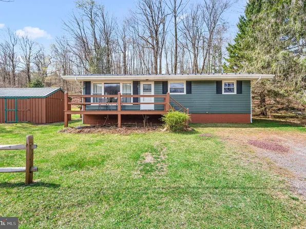 133 Wynooska Rd, Greentown, PA 18426