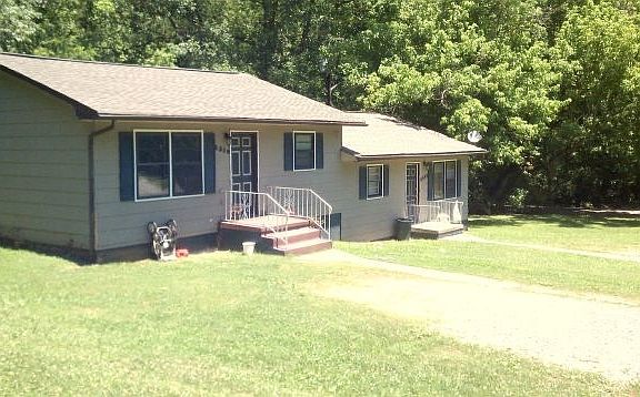 2nd image of 2323 Barker Ave