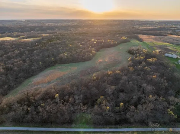 221 Road, Tina, MO 64682