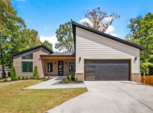 1 Frekleton Ln, Bella Vista, AR 72714