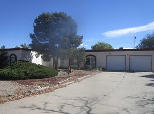 1508 Ag Pl SE, Rio Rancho, NM 87124
