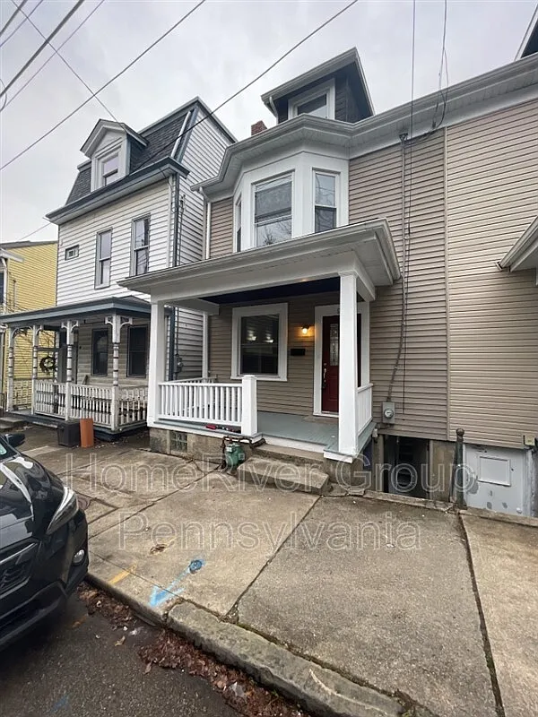 1703 Meadville St photo 1